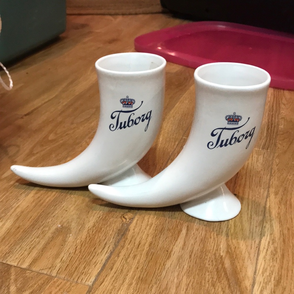 Tuborg White Horn Mugs Set